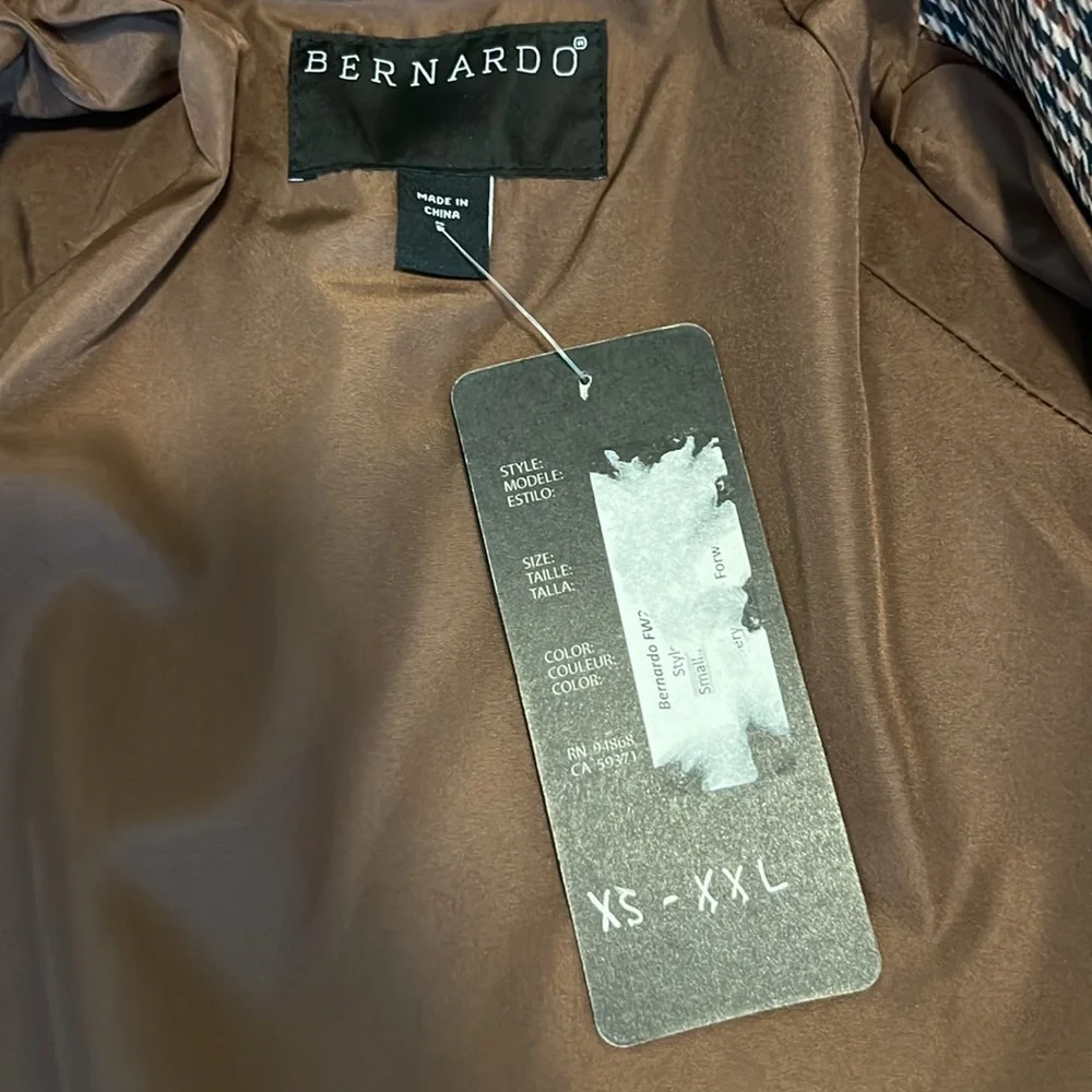 NWT Bernardo Houndstooth Trench Coat with Hidden buttons and belt size Small - Picture 10 of 10